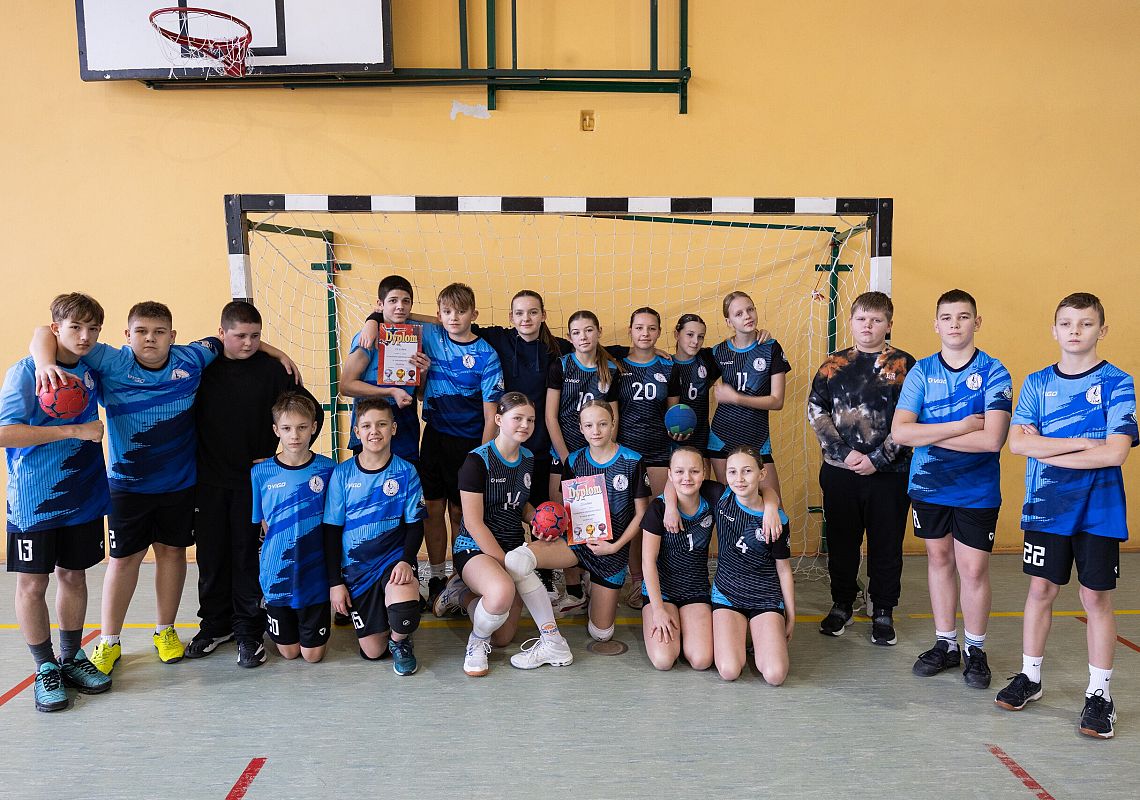 Grafika 1: Gminne Zawody w Piłce Ręcznej w ramach Igrzysk Dzieci