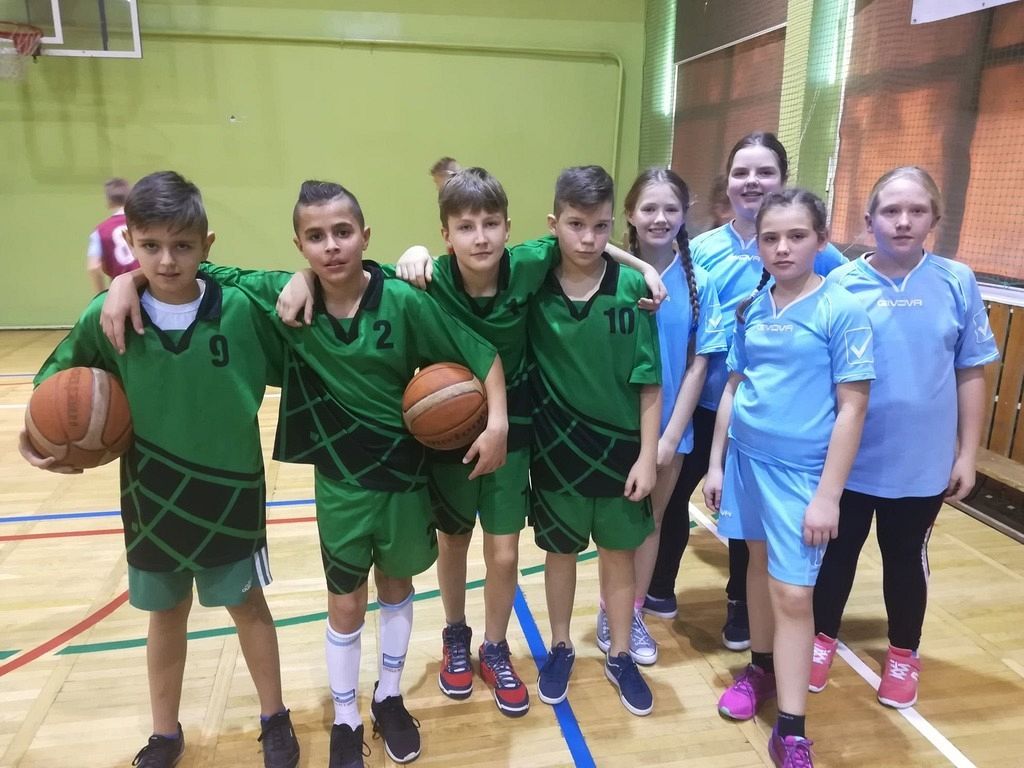 Grafika #0: Gminne zawody w koszykówce 3x3