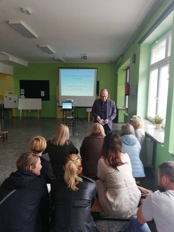 Grafika #0: Bezpieczna szkoła – spotkanie z rodzicami