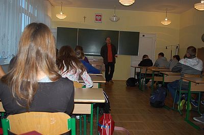 Grafika #0: Troszkę inna lekcja historii w naszej szkole