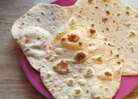 Podpłomyki wykonane przez ucznia