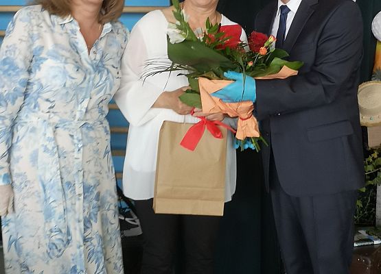 Dyrekcja dziękuje za wieloletnią pracy