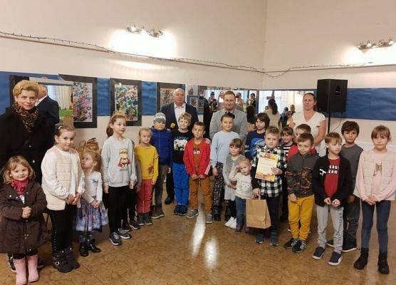 Zdjęcie grupowe uczestników konkursu