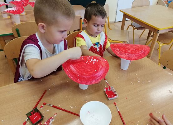 Grafika 13: Jesienne prace przedszkolaków