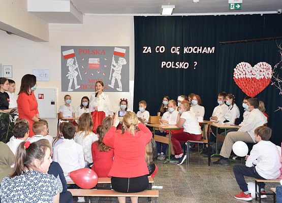 Uczniowie podczas apelu