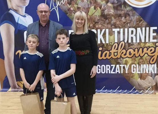 Uczniowie na podsumowaniu meczów