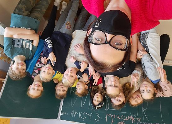 Grafika 11: Andrzejki w klasie V