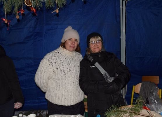 Uczestnicy kiermaszu