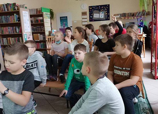 Grafika 10: Dokarmiamy ptaki zimą