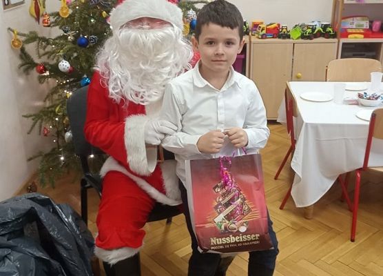 Chłopiec z Mikołajem