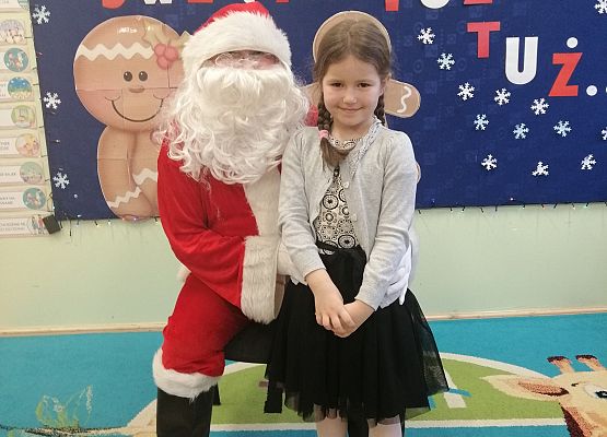 Dziewczynka z Mikołajem