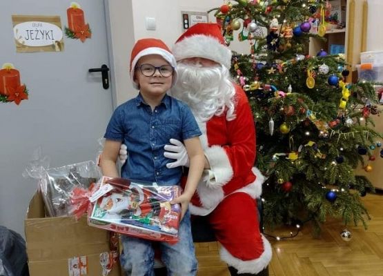 Chłopiec z Mikołajem