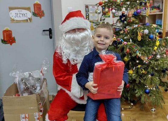 Chłopiec z Mikołajem