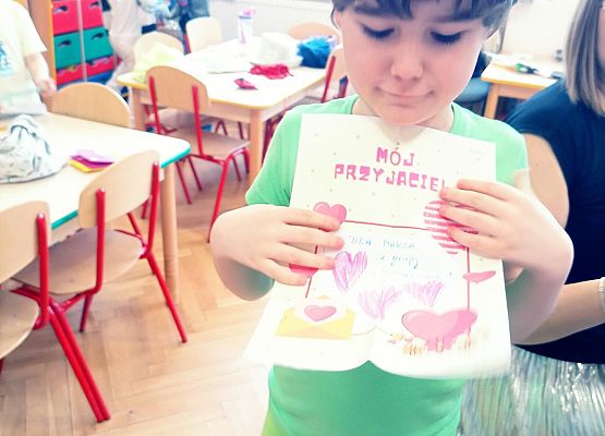 Chłopiec otrzymał walentynkę