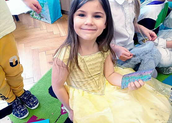 Dziewczynka otrzymała walentynkę