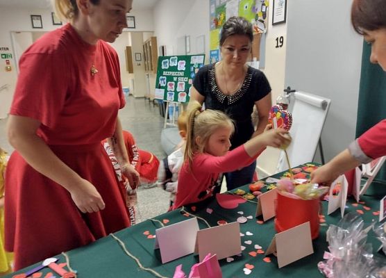 Uczestnicy kiermaszu