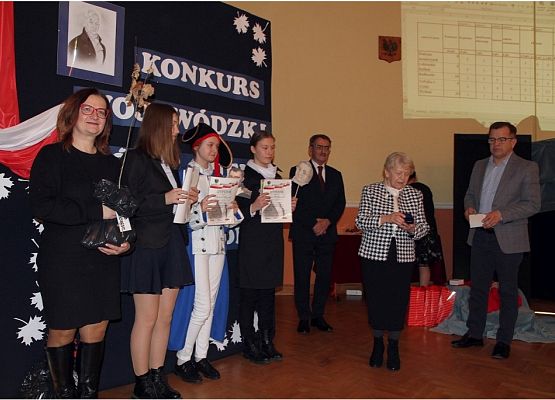 Wręczenie nagrody i dyplomów naszym uczennicom