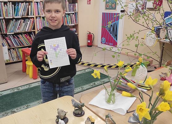 Uczeń prezentuje wykonany  obrazek