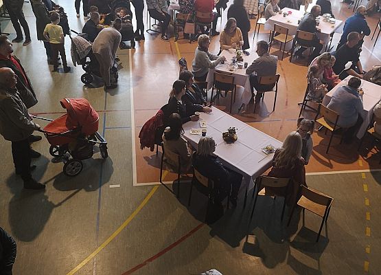 Uczestnicy kiermaszu