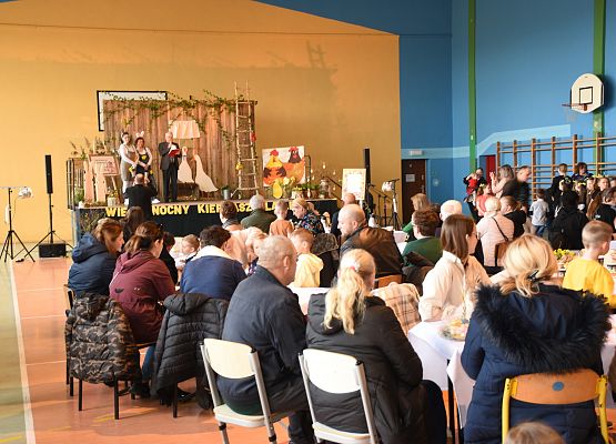 Uczestnicy kiermaszu