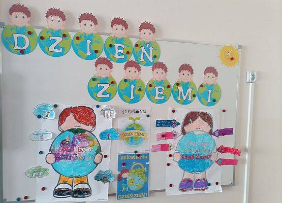 Wystawa prac plastycznych wykonanych przez dzieci