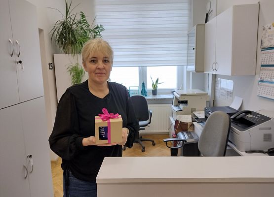 Grafika 1: Międzynarodowy Dzień Sekretarki