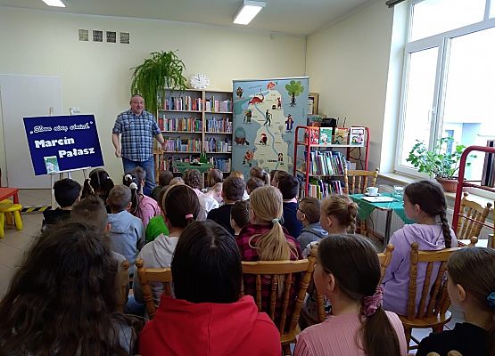 Rozmowa pisarza z czytelnikami