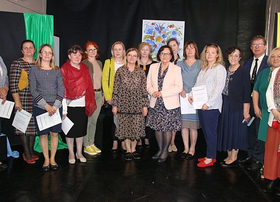 Organizatorzy, nauczyciele i komisja konkursowa