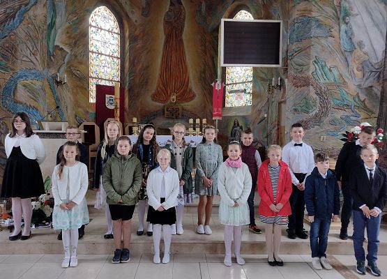 Uczniowie podczas występu