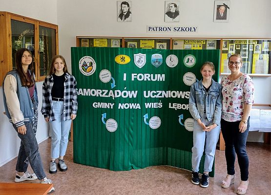Przedstawiciele Samorządu Uczniowskiego i opiekun