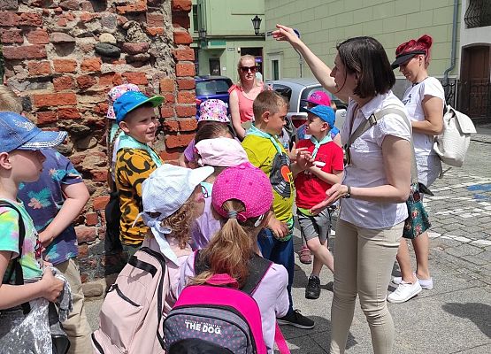 Uczestnicy wycieczki w Toruniu