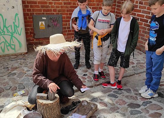 Uczestnicy wycieczki w Toruniu