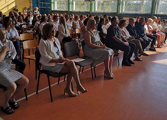 Grafika 12: Uroczyste zakończenie roku szkolnego 2021/2022