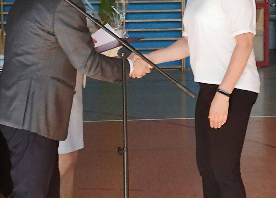 Grafika 18: Uroczyste zakończenie roku szkolnego 2021/2022