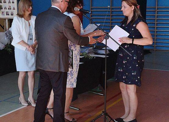 Grafika 25: Uroczyste zakończenie roku szkolnego 2021/2022