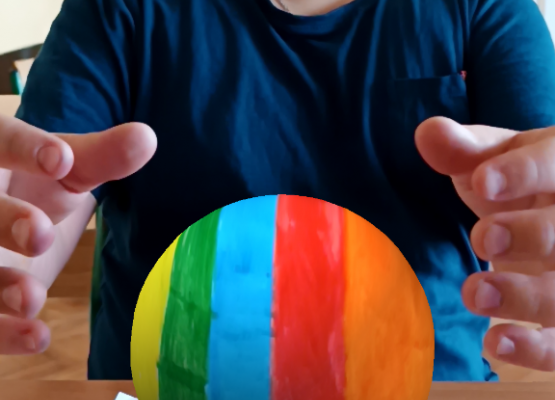 Uczeń  prezentuje swoją interaktywną kolorowankę