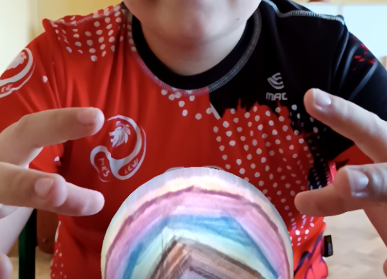 Uczeń  prezentuje swoją interaktywną kolorowankę