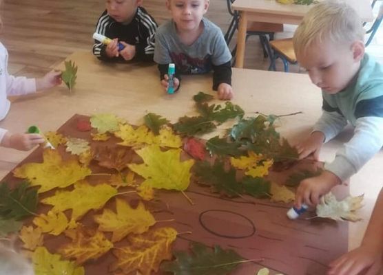 Grafika 5: Grupa "Słoneczka" przywitała jesień.