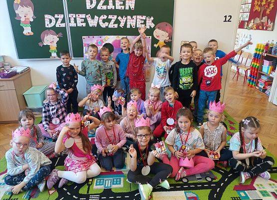 Grupowe zdjęcie dzieci