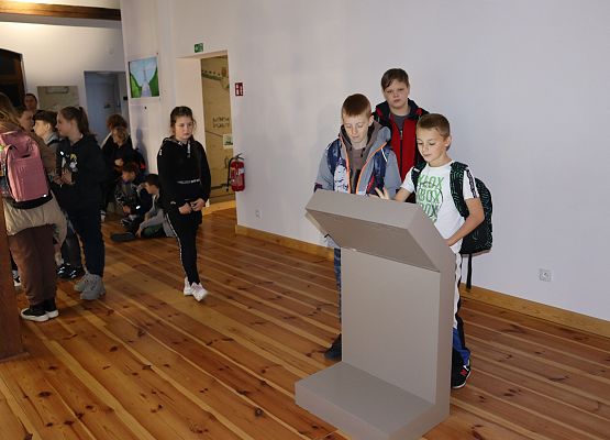 Uczniowie podczas zajęć w Czołpinie