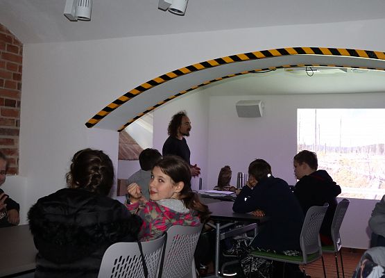 Uczniowie podczas zajęć w Czołpinie