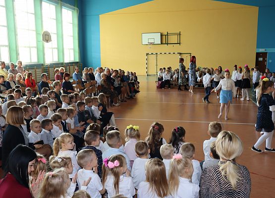 Zgromadzona publiczność podczas akademii