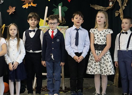 Uczniowie występują