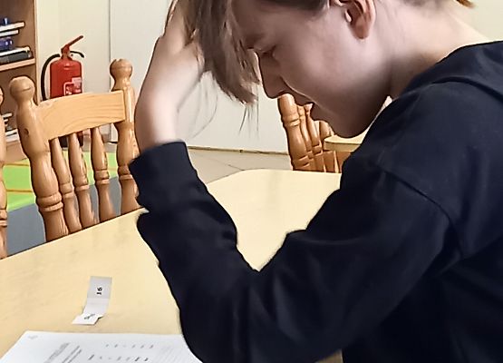 Grafika 3: Dzień Postaci z Bajek w bibliotece