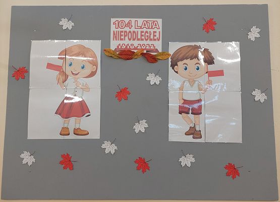 Udekorowane drzwi Święto Niepodległości