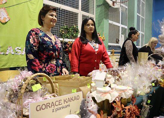 uczestnicy spotkania "jesienna spiżarnia"