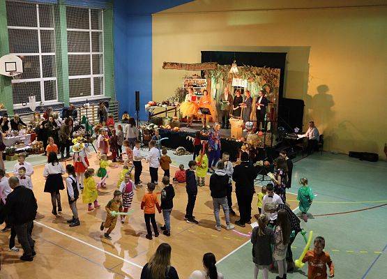 uczestnicy spotkania "jesienna spiżarnia"