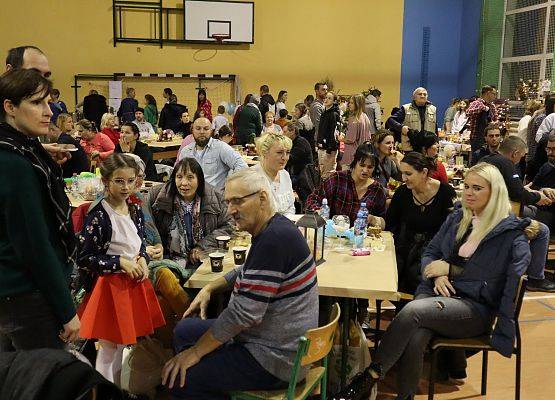 uczestnicy spotkania "jesienna spiżarnia"