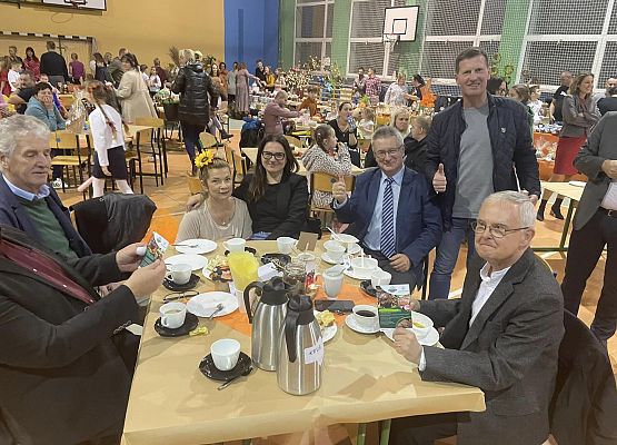 uczestnicy spotkania "jesienna spiżarnia"