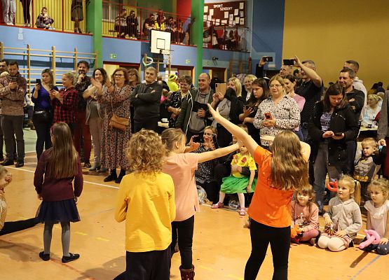 uczestnicy spotkania "jesienna spiżarnia"